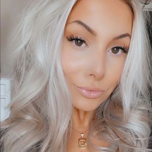 Meet your Posher, Cassie